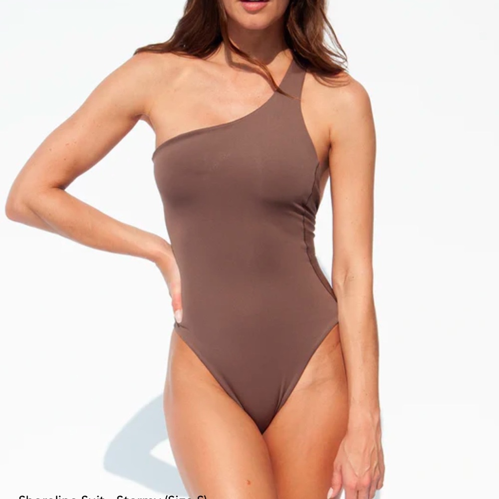 Left On Friday One Shoulder Brown One Piece